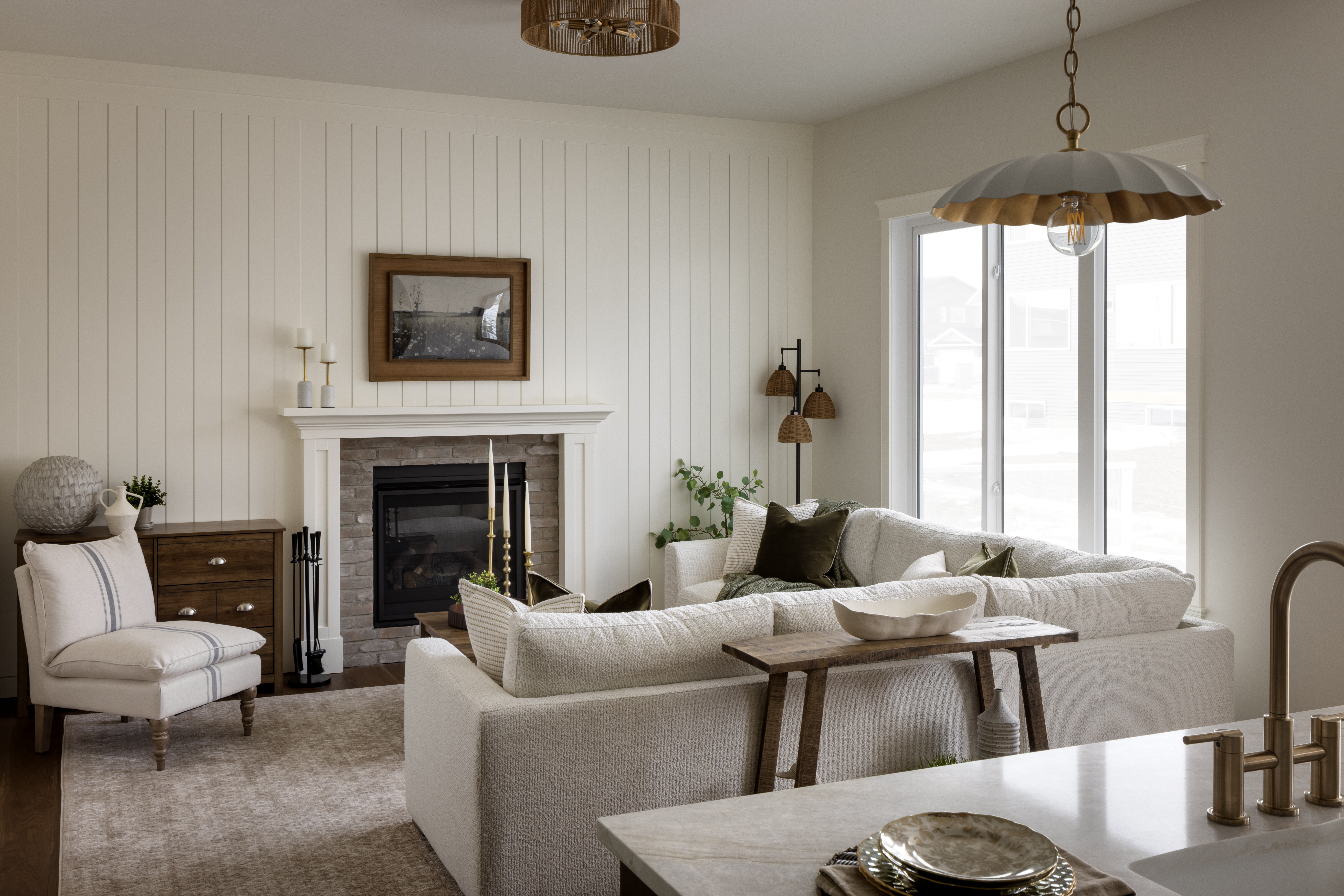 Luxuria Homes Calgary Home Builder Tero14