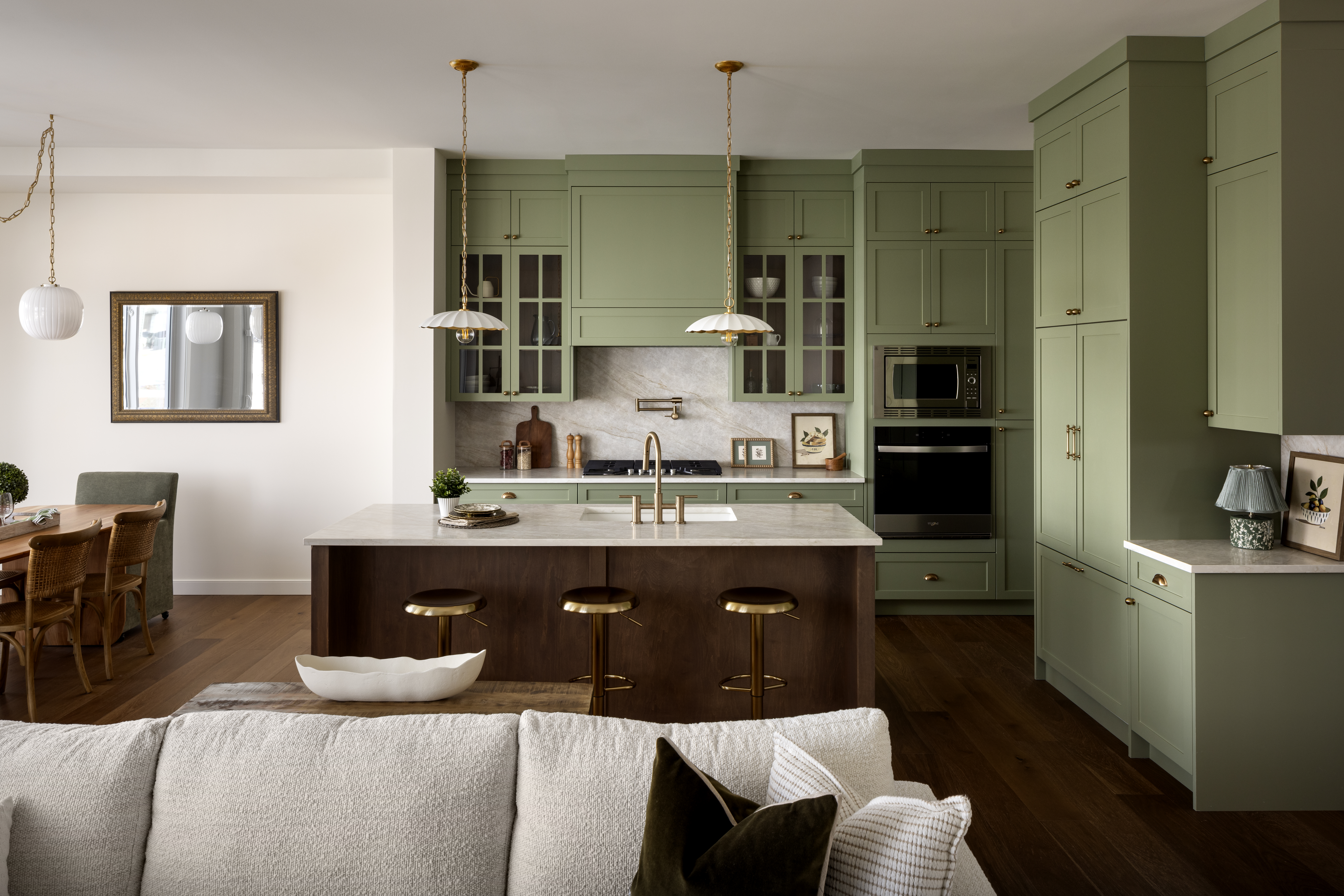 Luxuria Homes Calgary Home Builder Tero4