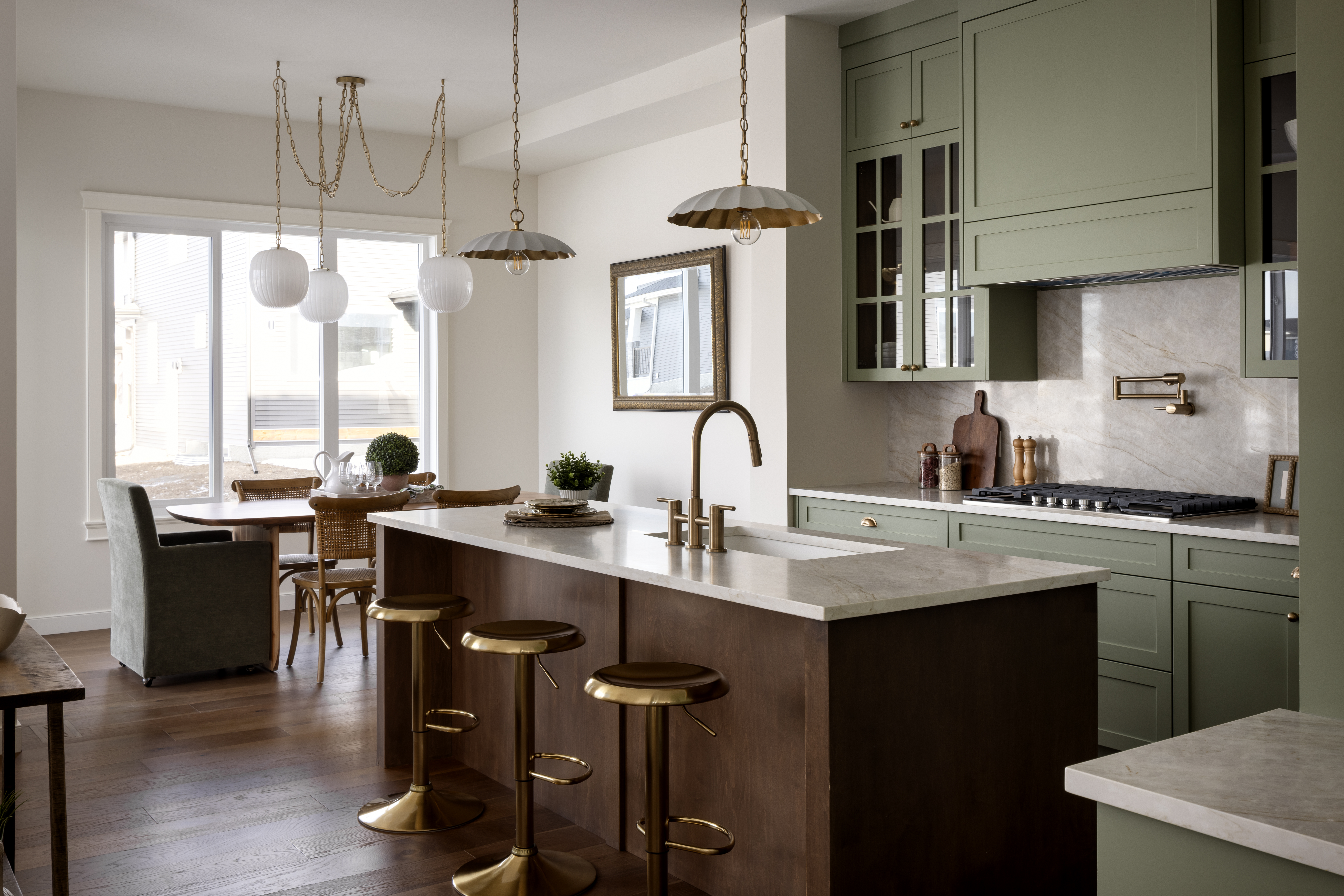 Luxuria Homes Calgary Home Builder Tero6