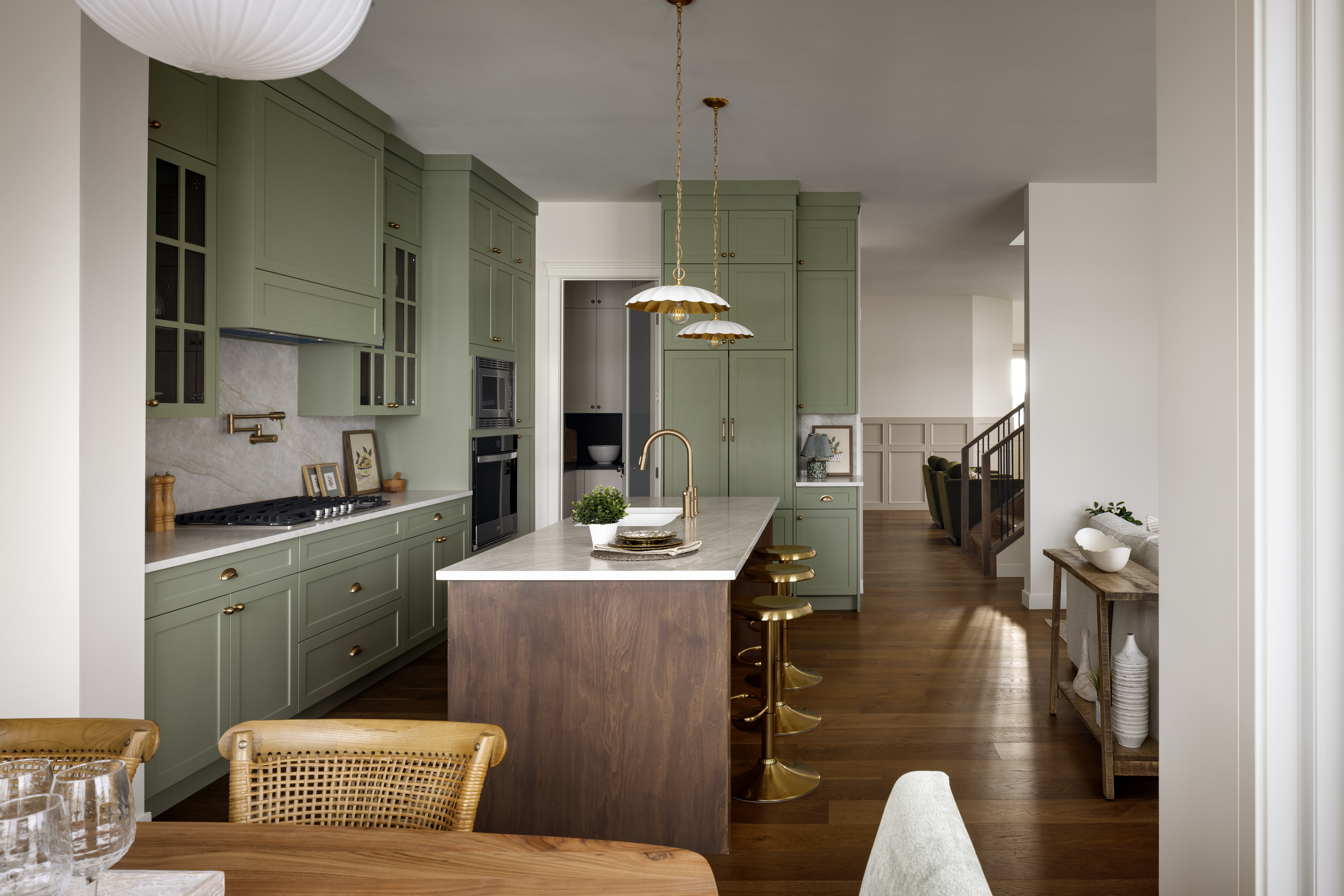 Luxuria Homes Calgary Home Builder Tero7