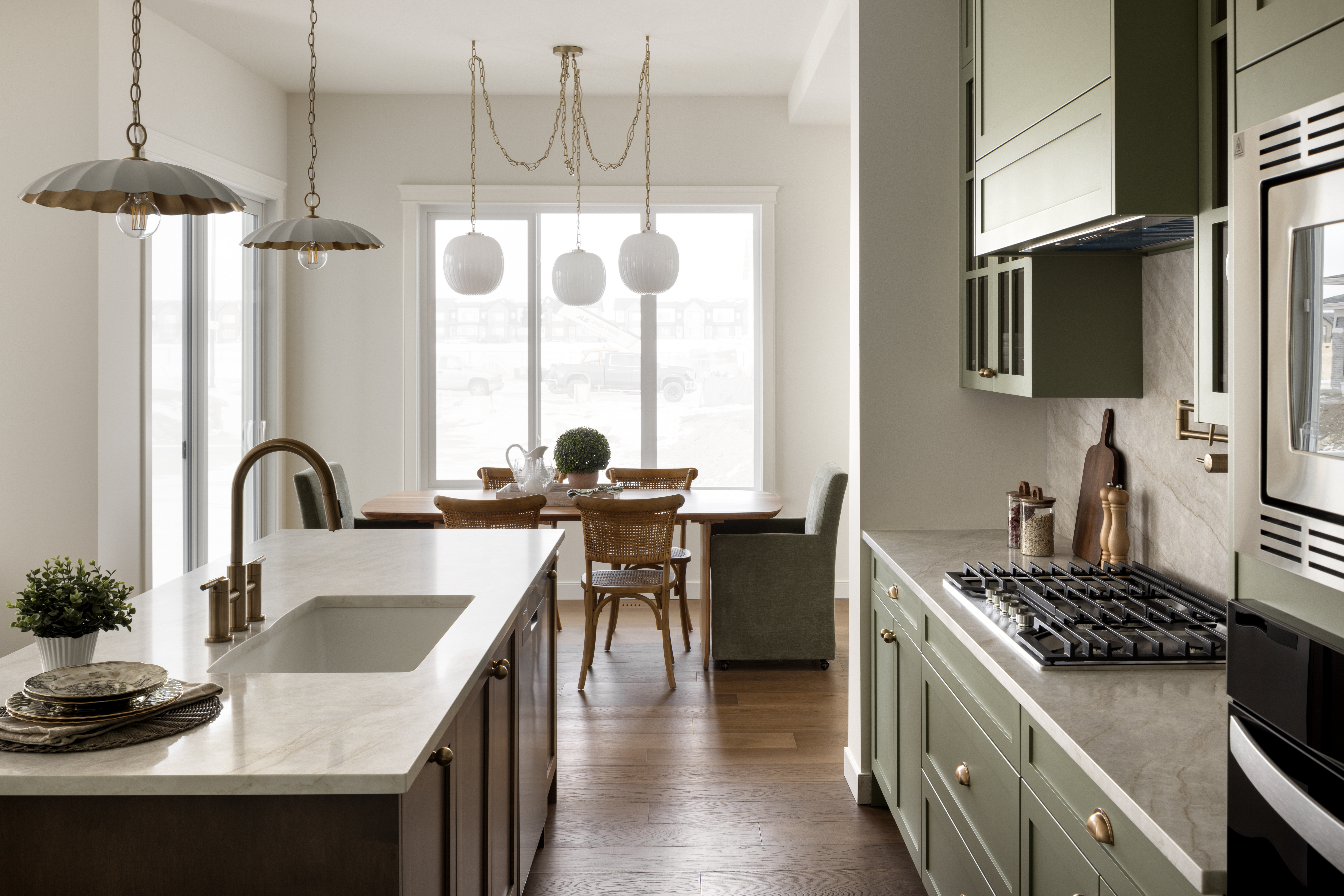 Luxuria Homes Calgary Home Builder Tero9